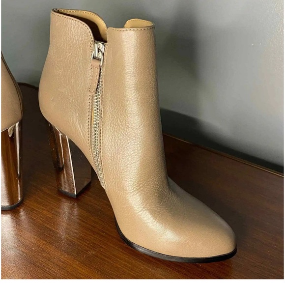 Saks 5th Avenue Pebbled Leather Boot Size 9 1/2 - Picture 5 of 5